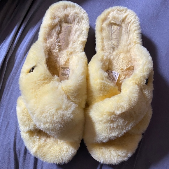 Koolaburra by UGG Women's Fuzz-it Sandal - Pale Banana - Size 9 - Picture 2 of 5